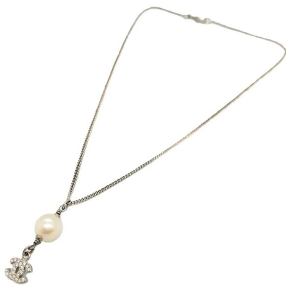 CHANEL CC Logos Rhinestone Pearl Necklace 16" Silver Tone 07A Auth #0088 - Picture 1 of 6